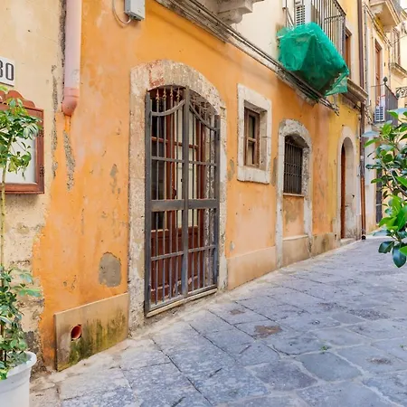 Al Vicolo In Ortigia By Wonderful Italy Syracuse